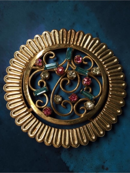 Regel Jewelry - Vintage REGEL 1/20 12K GF Signed Filigree Brooch w/ Multicolor Rhinestones